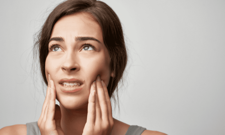 Recognizing the symptoms of TMJ disorder makes it easier to identify patterns and triggers that may be contributing to jaw discomfort.
